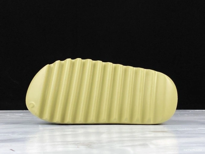 Adidas 'Resin' Slides FX0494 Yeezy 0713
